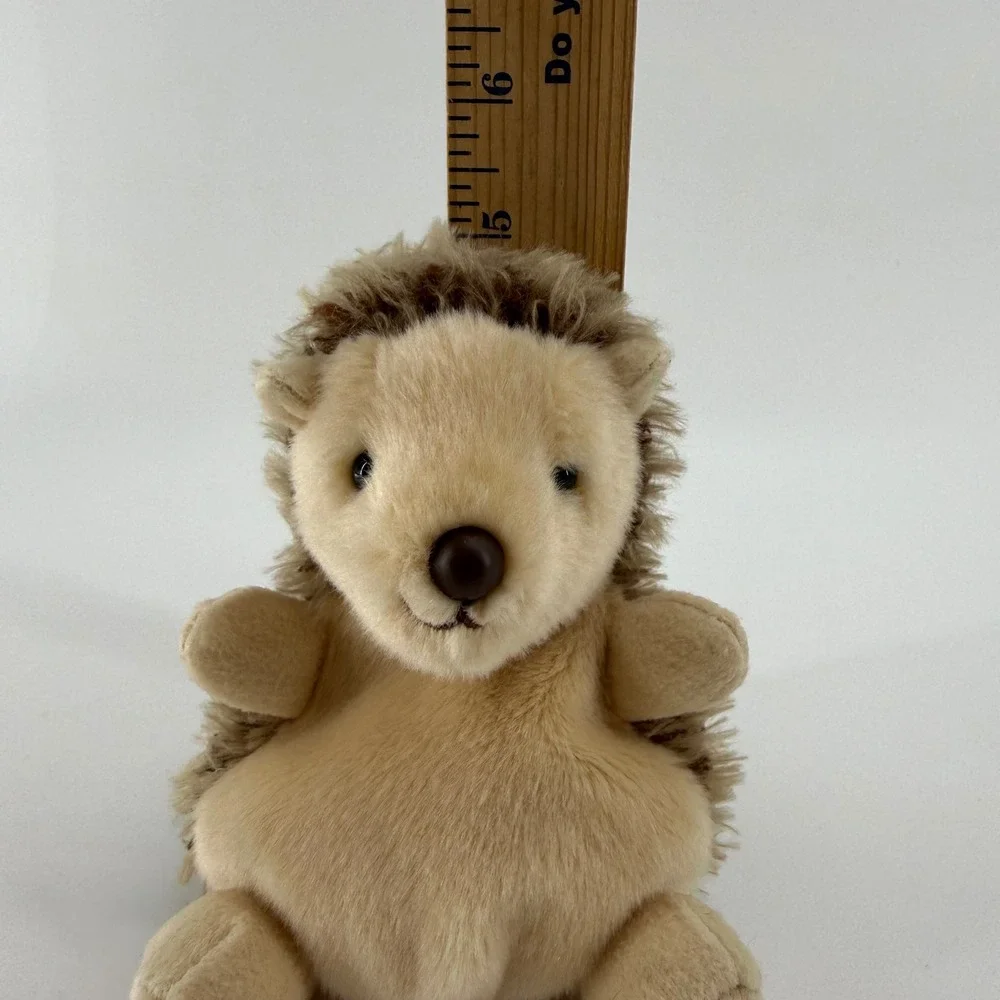 Aurora Palm Pals Hedgie Hedgehog Plush Tan Brown Fuzzy Stuffed Animal 2023